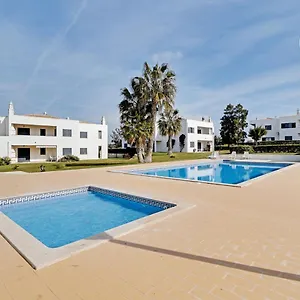 Secret Garden 1 And Pool By Homing Apartamento Pêra